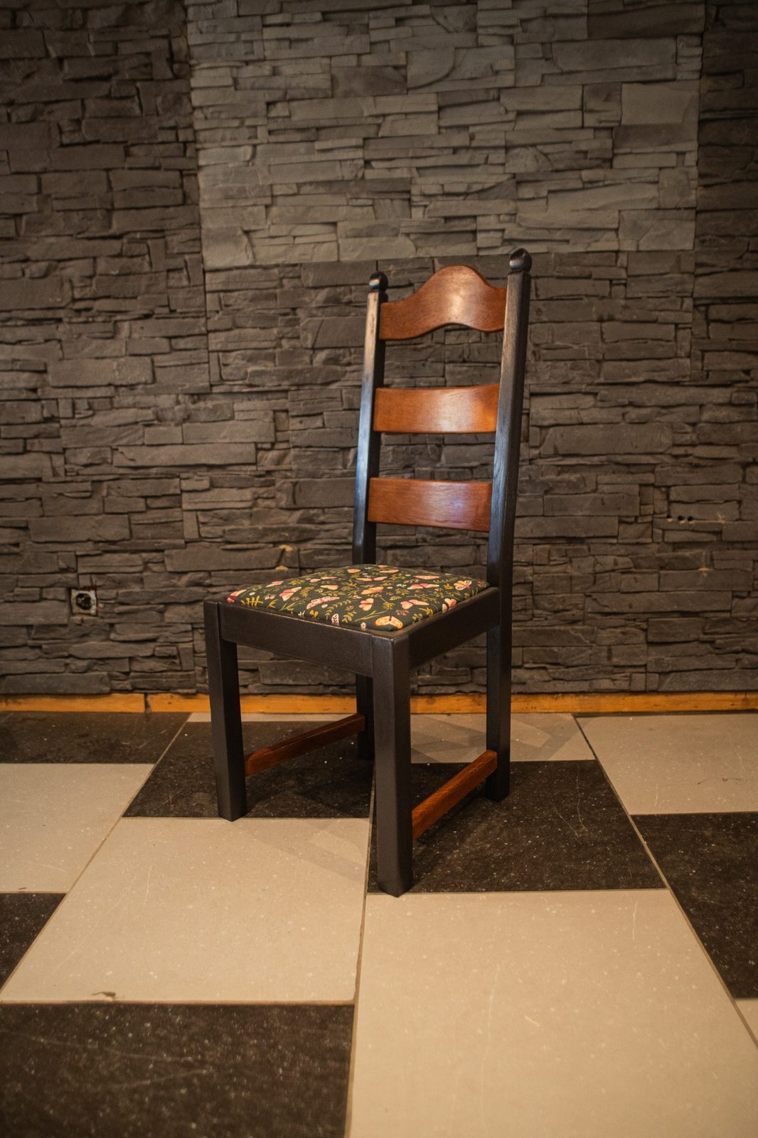 Chaises rénovées